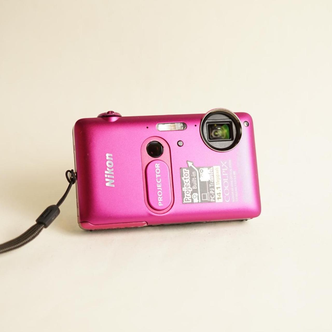 Nikon Coolpix S1200pj Digital Camera | 14.1MP | Tested & Working | Pink