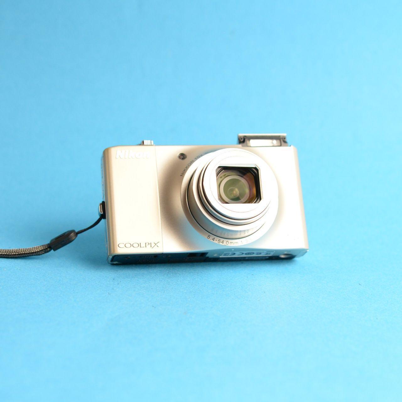 Nikon Coolpix S8000 Digital Camera | 14.2MP | Tested & Working | Silver