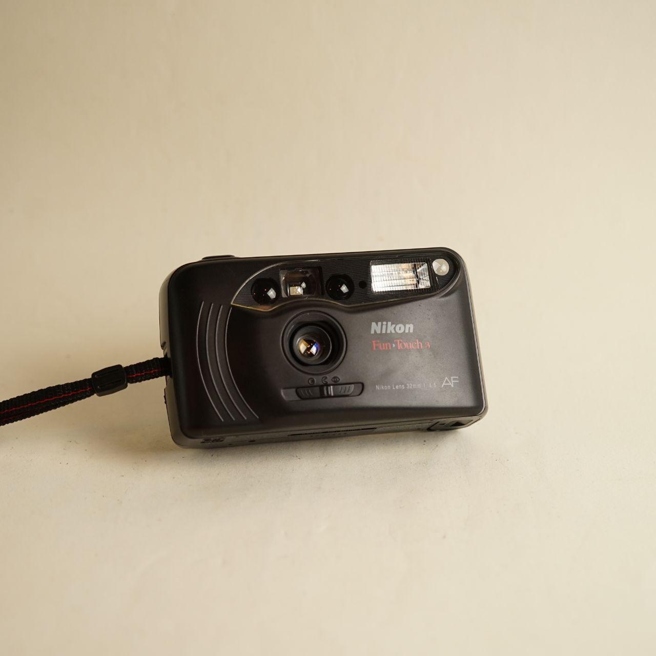 Nikon Fun Touch 3 Film Camera | 35mm Point & Shoot | Tested & Working | Black