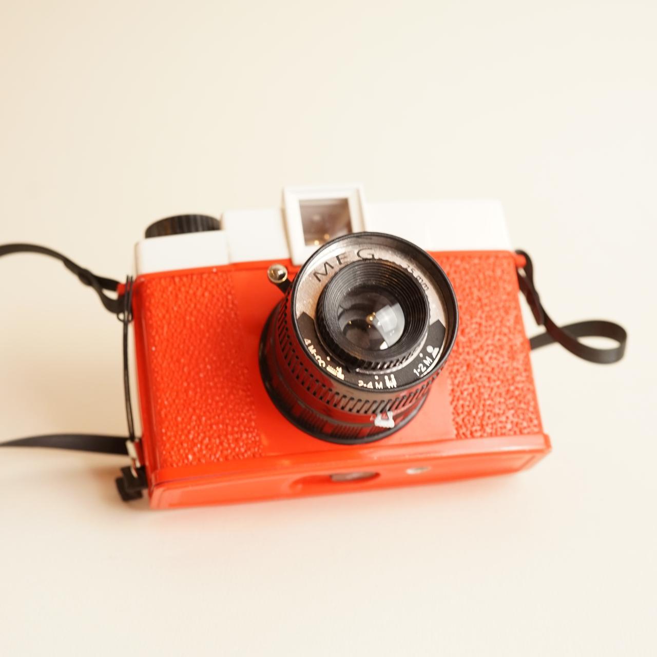 MEG 35mm Film Camera | 35mm Point & Shoot | Tested & Working | Red & White
