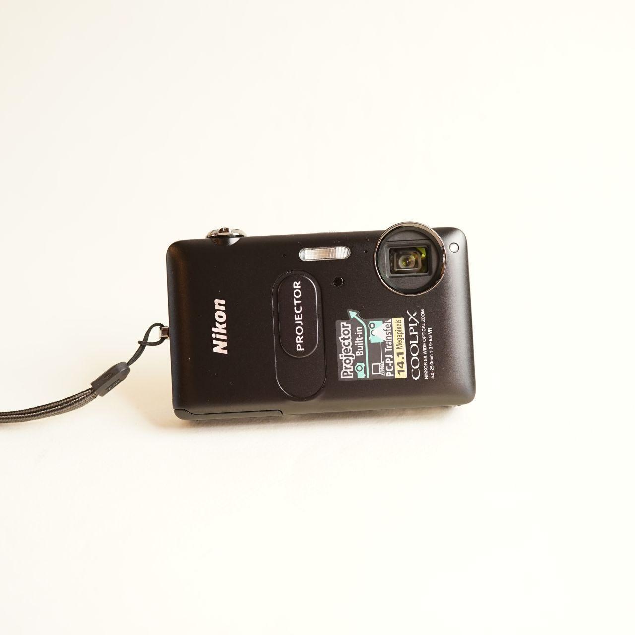 Nikon Coolpix S1200pj Digital Camera | 14.1MP | Tested & Working | Black