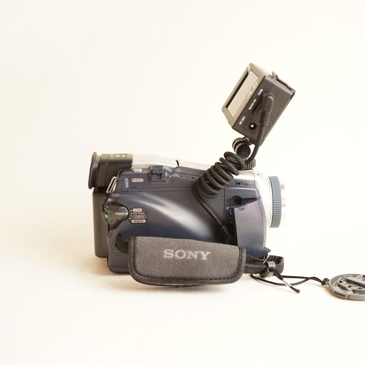 Sony Handycam DCR-TRV18 | Tapeless Setup | Tested & Working | Silver