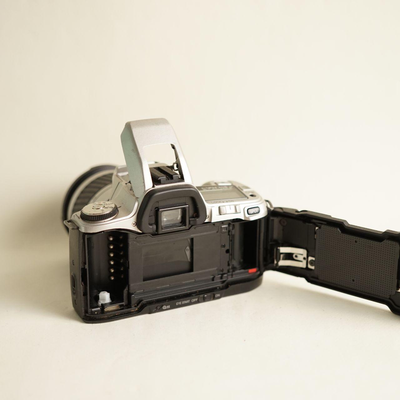 Minolta 505si Super 35mm SLR Film Camera | Tested & Working | Silver & Black