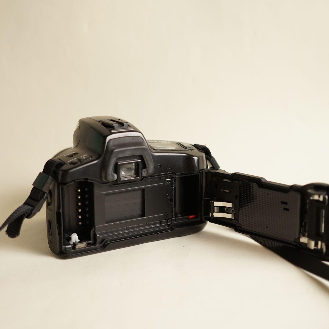 Minolta Maxxum 350si Film Camera | 35mm SLR | Tested & Working | Black