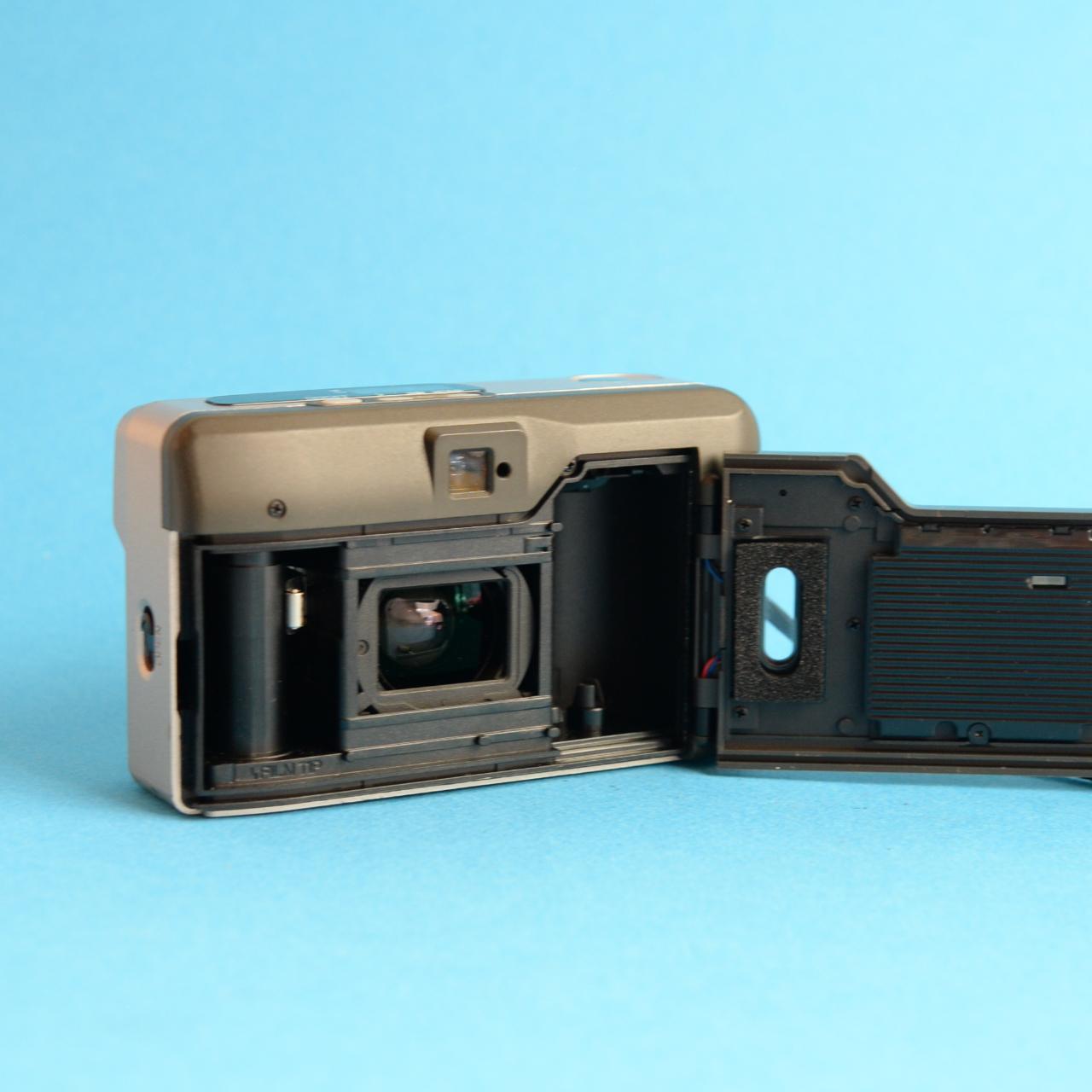 Vivitar PZ3090 Film Camera | 35mm Point & Shoot | Tested & Working | Silver