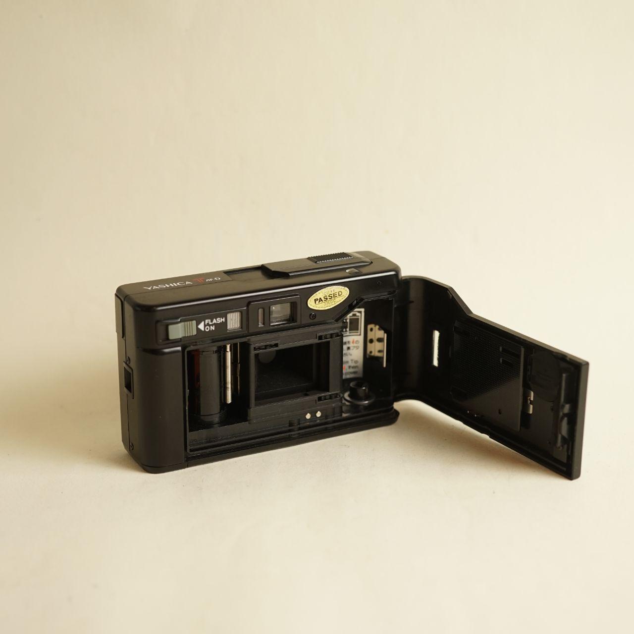 Yashica T AF-D Film Camera | 35mm Point & Shoot | Tested & Working | Black