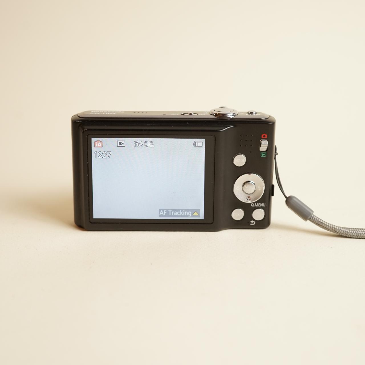 Panasonic Lumix DMC-FH24 Digital Camera | 16.1MP | Read Description | Black