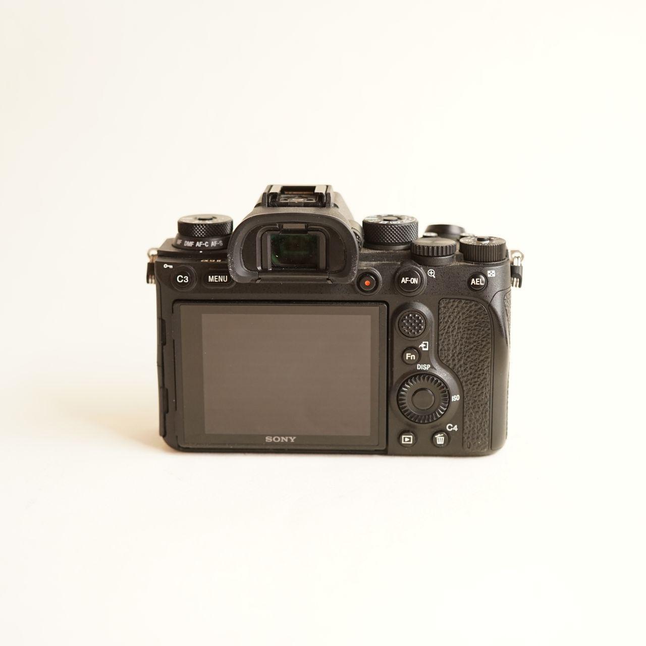 Sony A9 II Mirrorless Camera | 639 Shutter Count | 24.2MP Full-Frame | Body Only | Tested & Working | Black