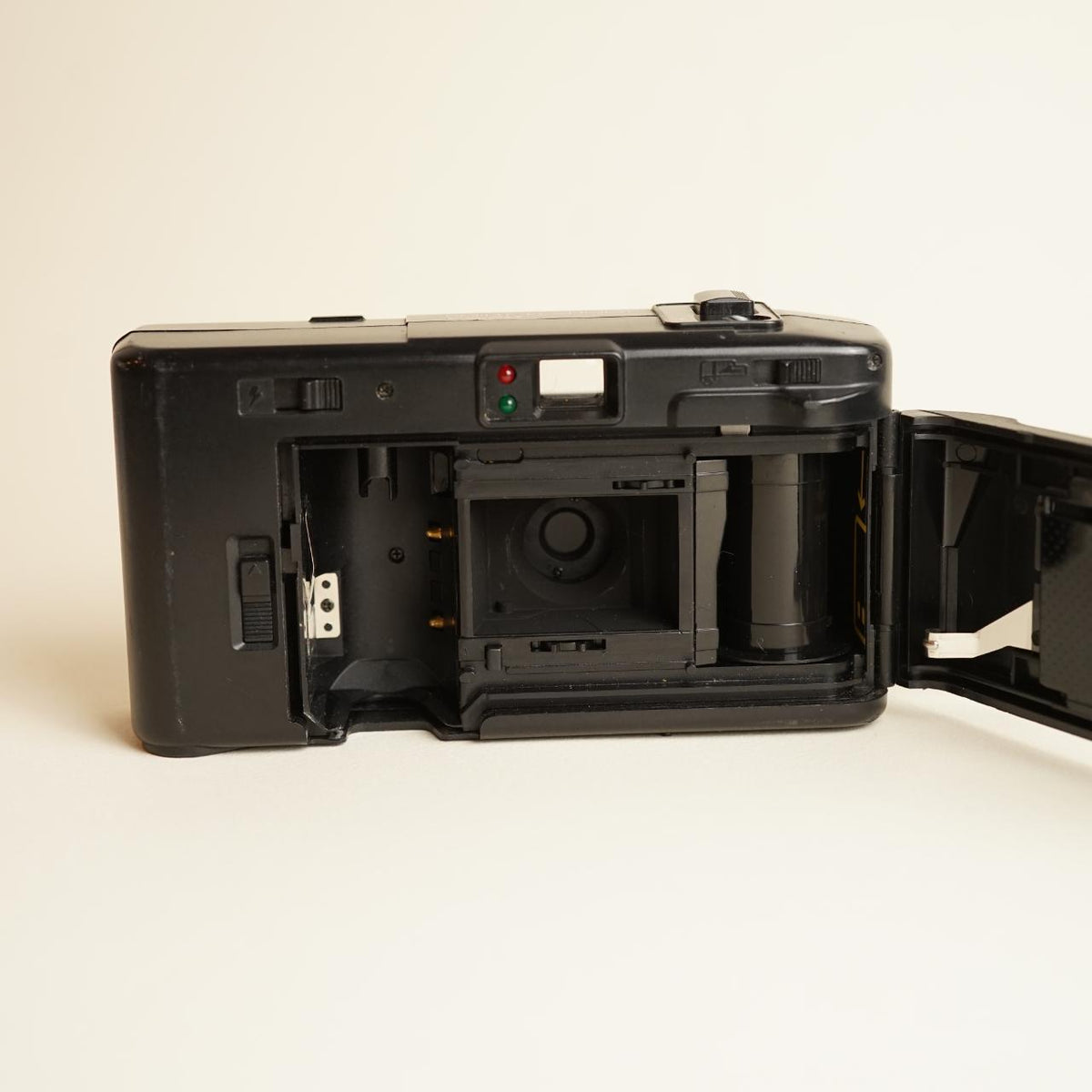 Vivitar PS:20 | 35mm Point & Shoot Film Camera | Tested & Working | Black