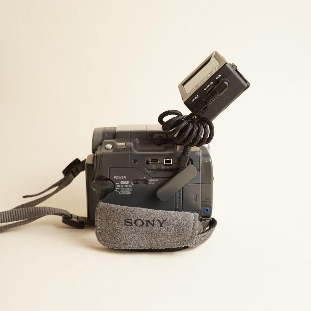Sony Handycam DCR-TRV33 Camcorder with Tapeless Setup | Tested & Working | Silver