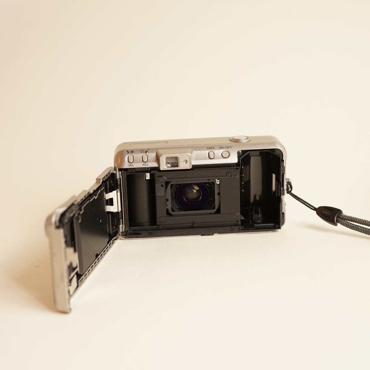 Minolta Freedom Zoom 130 35mm Point & Shoot Film Camera | Tested & Working