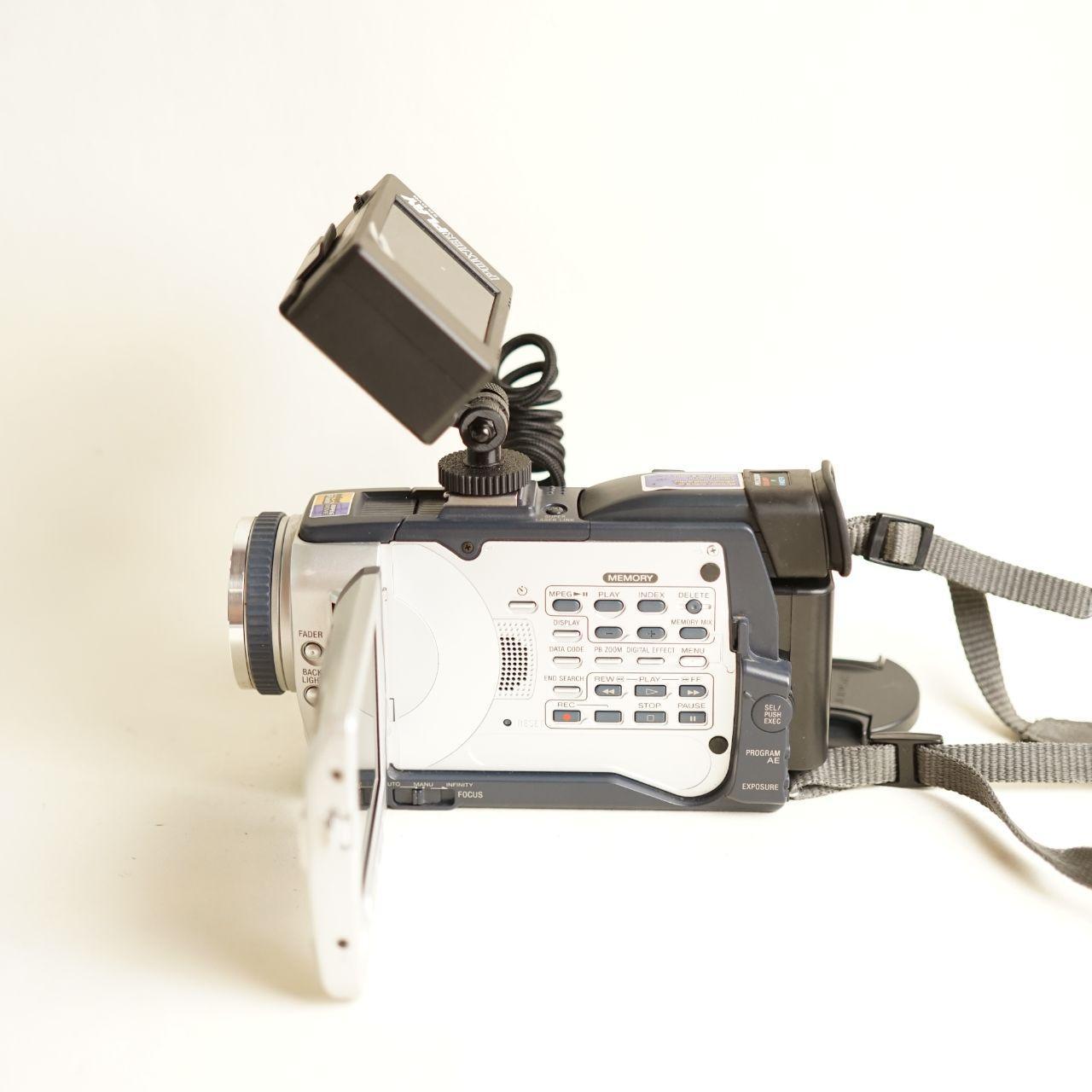 Sony Handycam DCR-TRV30 MiniDV Camcorder with Tapeless Setup | Tested & Working | Silver