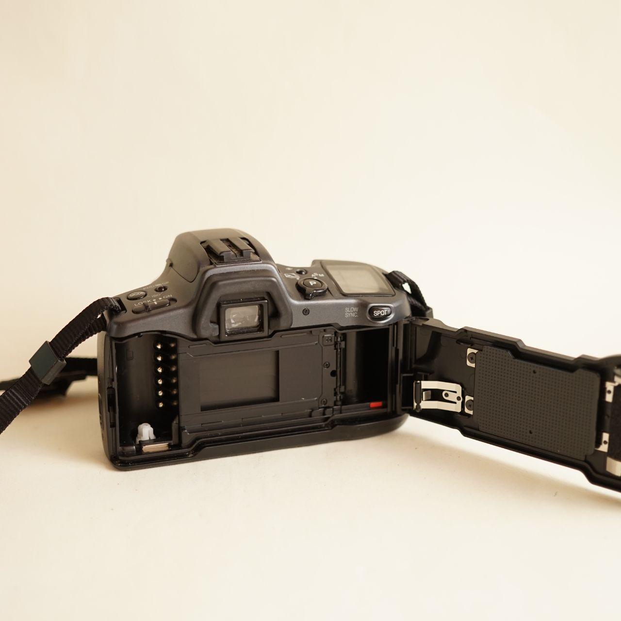 Minolta Maxxum 500si Film Camera with Minolta 50mm f/1.7 Lens | 35mm SLR | Tested & Working | Black