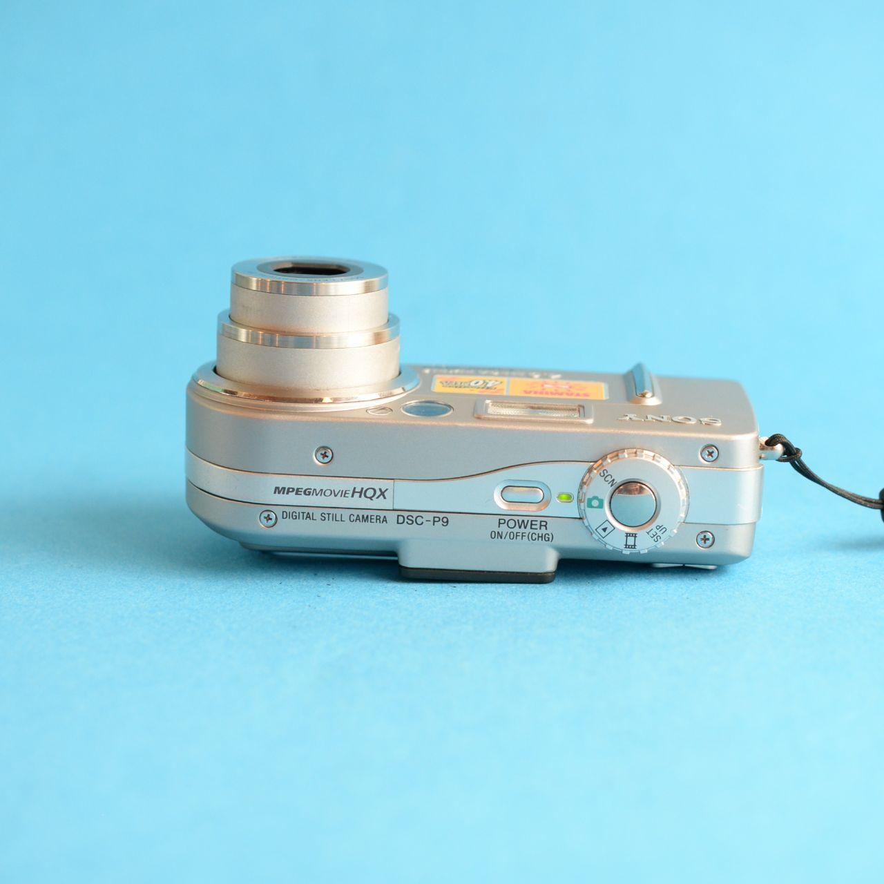 Sony Cyber-shot DSC-P9 Digital Camera | 4.0MP | Tested & Working | Silver