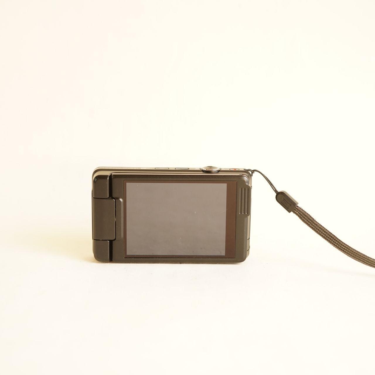 Nikon Coolpix S6900 Digital Camera | 16.0MP | Tested & Working | Black