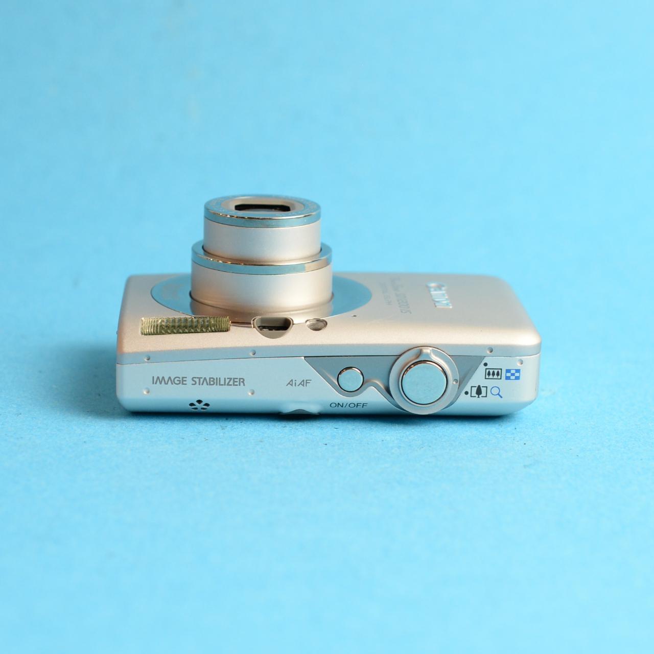 Canon PowerShot SD1200 IS Digital Camera | 10MP | Tested & Working | Silver