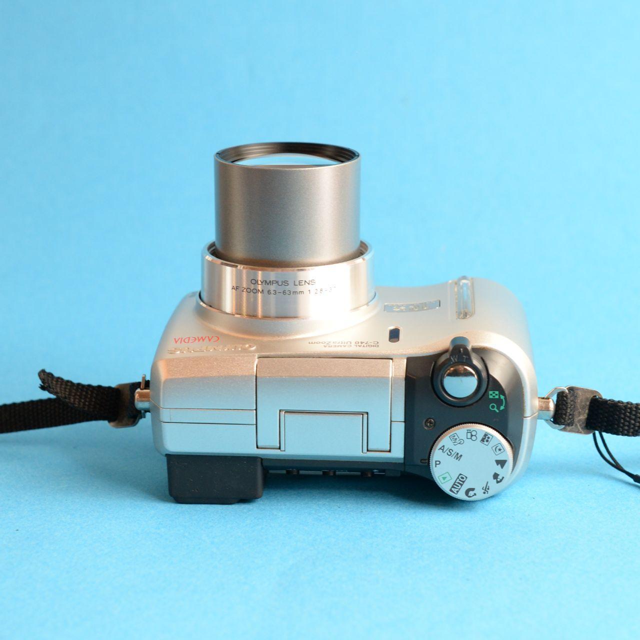 Olympus Camedia C-740 Digital Camera | 3.2MP | Tested & Working | Silver