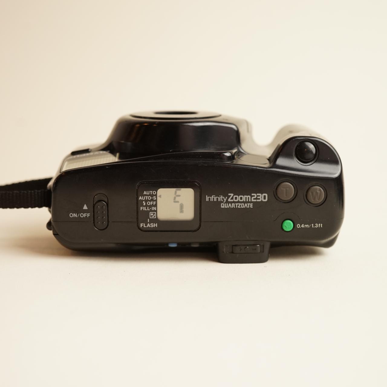 Olympus Infinity Zoom 230 Film Camera | 35mm Point & Shoot | | Tested & Working | Black