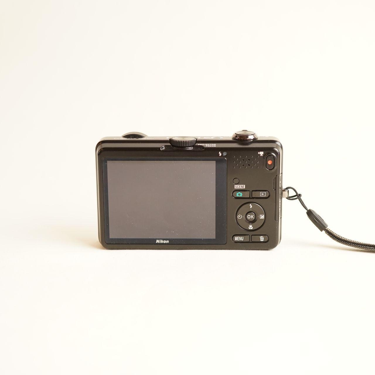 Nikon Coolpix S1200pj Digital Camera | 14.1MP | Tested & Working | Black