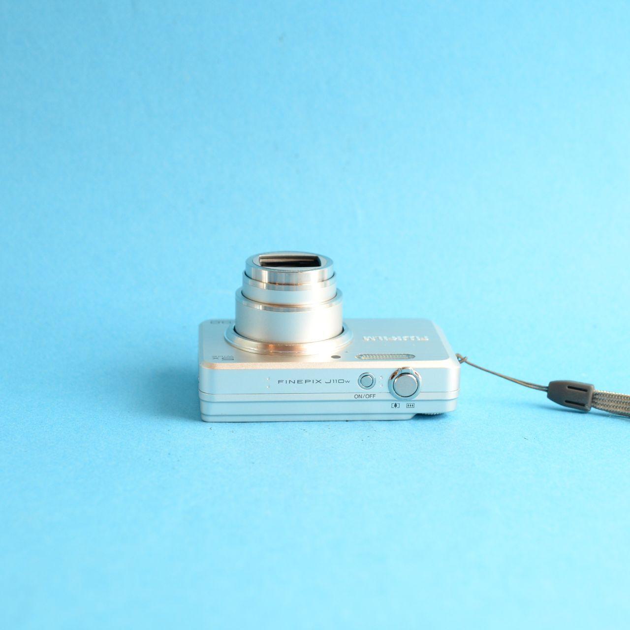 Fujifilm FinePix J110W Digital Camera | 10.0MP | Tested & Working | Silver