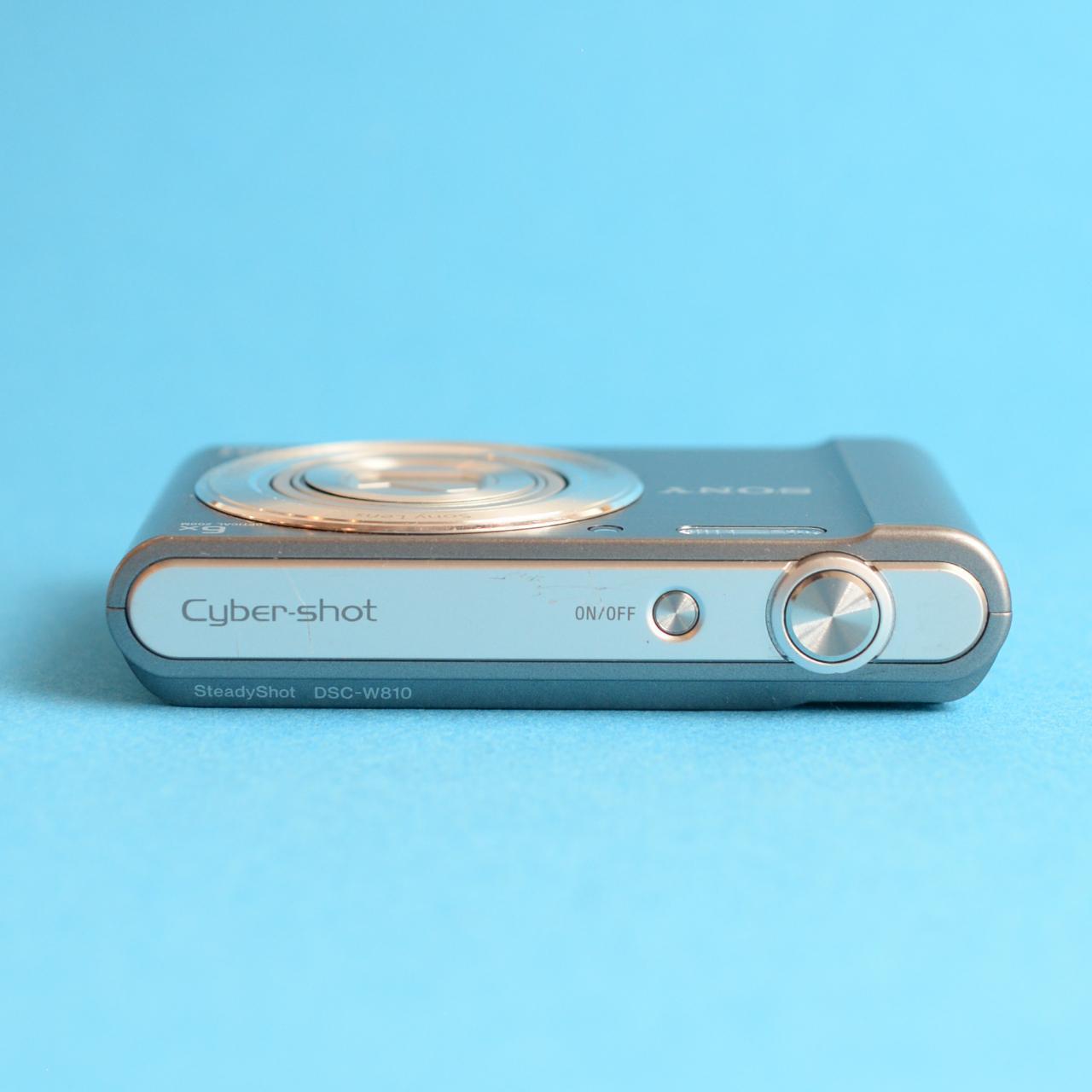 Sony Cyber-shot DSC-W810 Digital Camera | 20.1MP | Tested & Working | Silver
