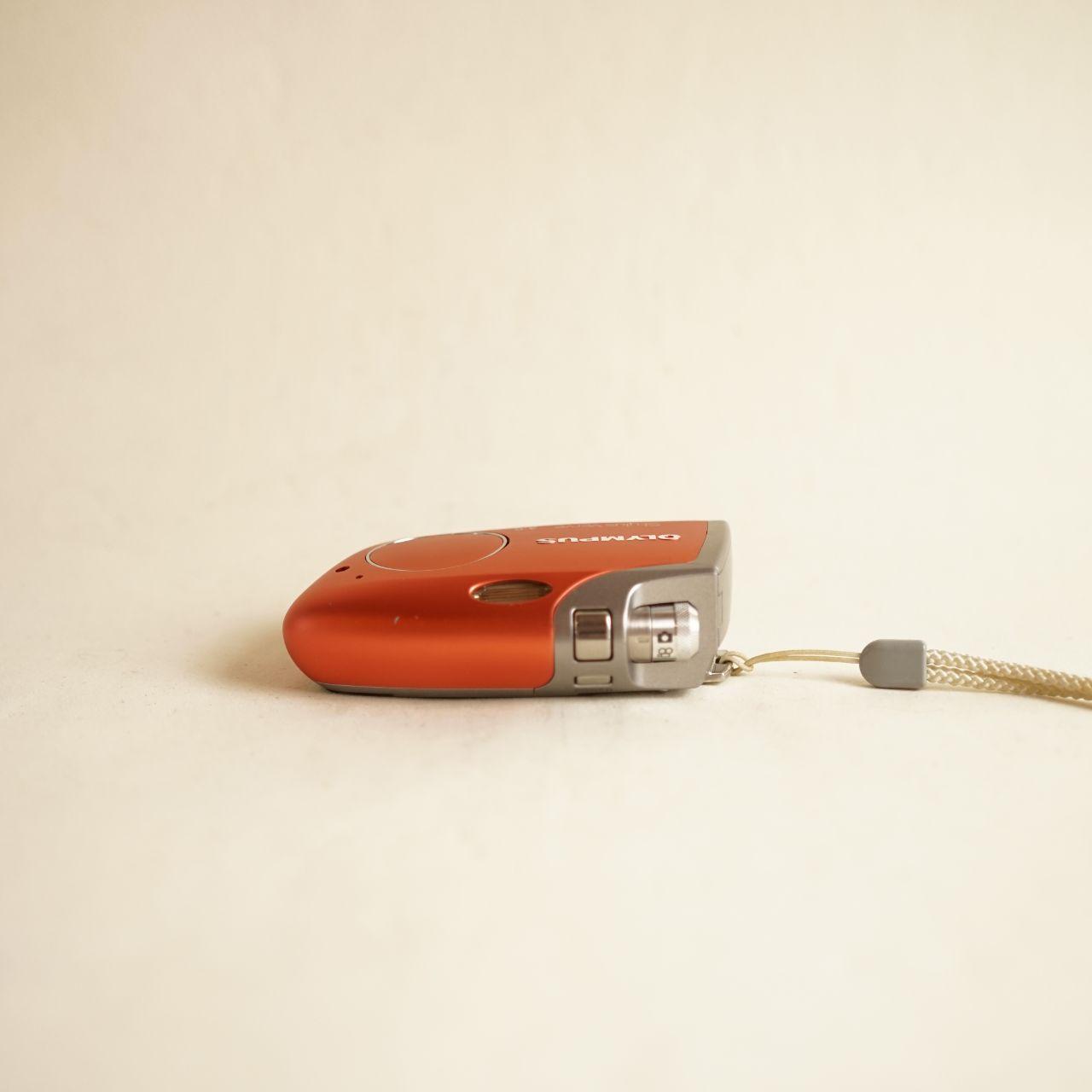 Olympus Stylus Verve Digital Camera | 4.0MP | Tested & Working | Orange