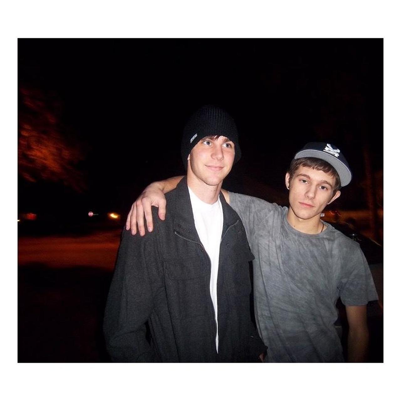 Sony Cyber-shot DSC-W330 Digital Camera | 14.1MP | Tested & Working | Red