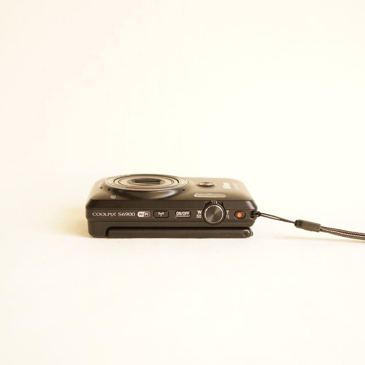Nikon Coolpix S6900 Digital Camera | 16.0MP | Tested & Working | Black