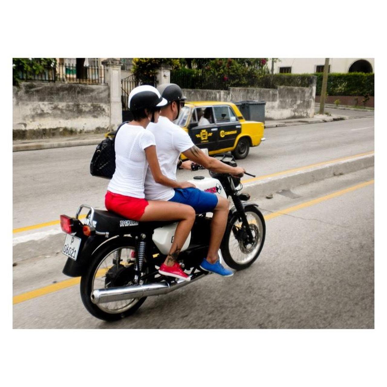 Nikon Coolpix S630 Digital Camera | 12.0MP | Tested & Working | Blue